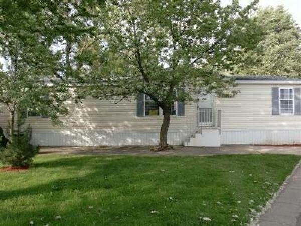 Mobile Homes  Sale on Retirement Living   1993 Champion Mobile Home For Sale In Canton  Mi